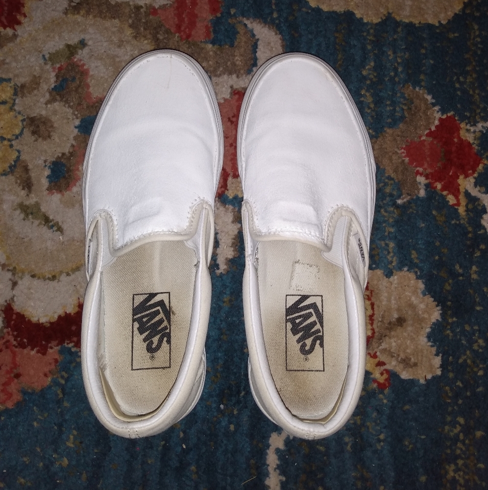 Classic White slip on vans